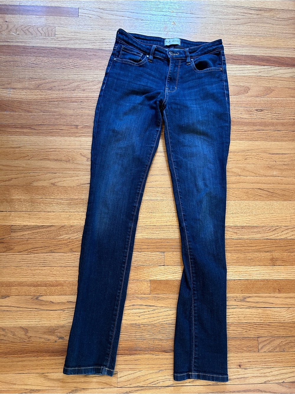 Dish-denim. Straight Leg Women’s Jeans in Dark Blue Wash